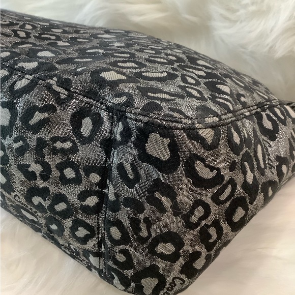 LIKE NEW Coach Ocelot Leopard Shoulder/Hobo Bag Purse - Picture 11 of 13